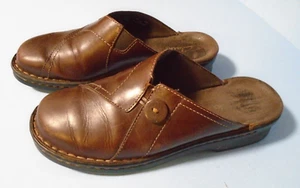 Clarks Brown Slip On Heel Mule Clog Women's Size 8M - Picture 1 of 4