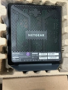 Netgear Nighthawk C7000v2 Cable Modem/Router Combo AC1900 DOCSIS 3.0 Tested - Picture 1 of 3
