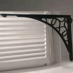 Architectural Antiques Hooks, Brackets: 1 Cast Iron Black Wall Bracket. - Picture 1 of 2