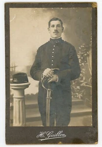 PHOTO CABINET, un militaire du 32ème régiment par Guillon - Picture 1 of 2