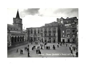 Nicosia (Enna) Piazza Garibaldi e Portici del Duomo.f.g. - Imagen 1 de 2