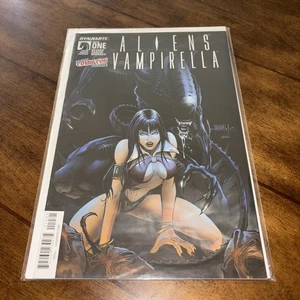 2015 Aliens Vampirella New York Comic Con Exclusive - Bild 1 von 1