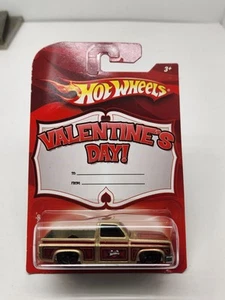 2009 Hot Wheels Valentine's Day '83 Chevy Silverado (Walmart Exclusive) HTF - Picture 1 of 16