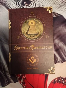 Secrets Of The Freemasons BY Michael Bradley 2006 Hardcover - Bild 1 von 2