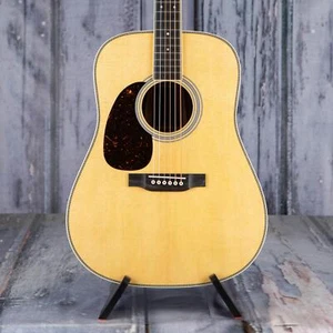 Martin HD-35 Left-Handed, Natural - Picture 1 of 8