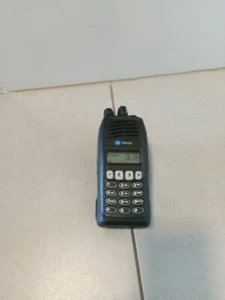Tait Tp8120 400to470mhz w/spkermic 80uhf w/ battery ,antenna, charger, vgworking - Picture 1 of 3