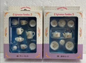 Sylvanian Families Braun Porzellan Geschirr 2-teiliges Set (Kochset & Teeservice) - Bild 1 von 13