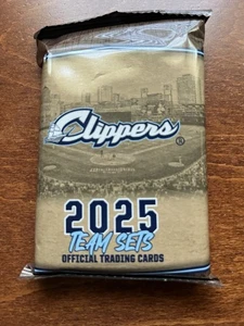 2025 COLUMBUS CLIPPERS TEAM SET CLEVELAND GUARDIANS AAA MINORS SEALED - Picture 1 of 1