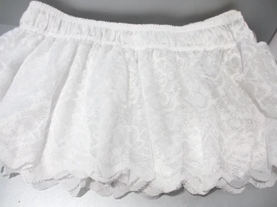 包裹式床裙弹性灰尘荷叶边纯白色蕾丝全/女王破旧别致 — 第 1/4 张图片