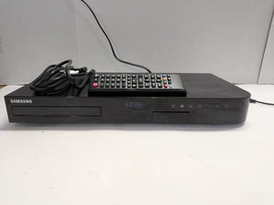 Receptor de cine en casa Samsung HT-J5500W 5.1 Blu-ray con control remoto y cable HDMI - Imagen 1 de 11