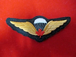 Canadian Forces Parachutist Wing (Red Leaf) 1985 Issue Forward Badge - Picture 1 of 1