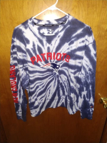 New England Patriots Women's Large Tommy Hilfiger Tie Dye Sweatshirt Blue Cover