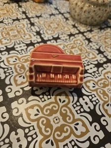 Mobili casa delle bambole vintage miniatura rosa malva pianoforte Giappone - Foto 1 di 3