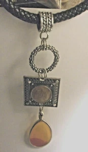 LongArtisan necklace with 3 hanging pendants;a ring a square with an amber stone - Picture 1 of 8