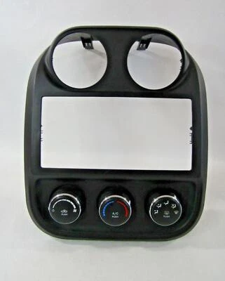 Jeep Patriot 2011-2017 tablero central radio bisel moldura con unidad de control de clima OEM Foto 1 de 4