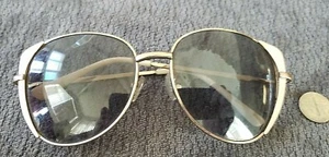 Vintage 1970s 1980s White Tan Sunglasses rim Frames metal and plastic groovy - Picture 1 of 8