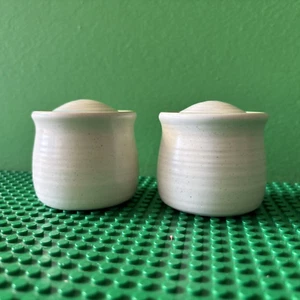 VINTAGE FRANCISCAN EARTHENWARE TULIP TIME SALT AND PEPPER SHAKERS CALIFORNIA USA - Picture 1 of 5