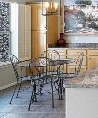 Ethan Allen Country French Round Glass Top Table + 4 metal chairs.  - Image 1 of 2