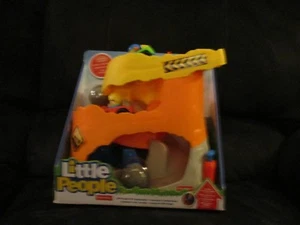 Fisher price little people off road atv adventure orange yellow car green rock - Picture 1 of 3