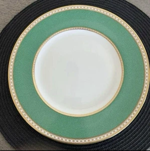 Wedgwood Ulander Powder Green Large Plate 27cm Black Pot Seal Used from Japan - Picture 1 of 3