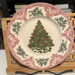 (6)JOHNSON BROTHERS OLD BRITAIN CASTLES Green Christmas Tree 10.5” Dinner Plate - Picture 1 of 12