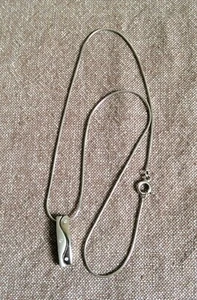 Sterling silver and diamond modernist style necklace. - Picture 1 of 4