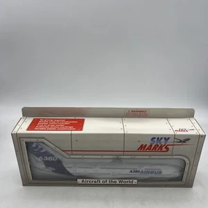 Skymarks Airbus A380 1:200 Scale. Model Aircraft # 380-800 SKR 380 - Picture 1 of 4