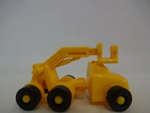 Baufahrzeug Miniaturen / Gelber LKW mit Arbeitsbühne - Bild 1 von 1