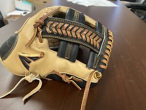 Easton Professional Collection Baseball Glove