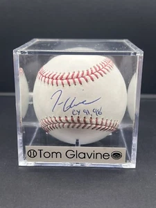 TOM GLAVINE ATLANTA BRAVES SIGNED BASEBALL W/CY 91,98 - Picture 1 of 3