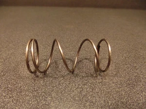 1986 86 HONDA XR200R XR 200 R OIL FILTER SPRING - Picture 1 of 5