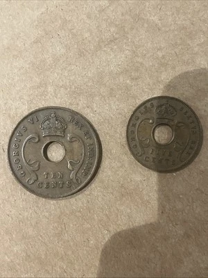 Lot Of 2 South Africa 5 Cents 1941 10 Cents 1952 VF - Image 1 of 4