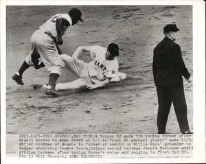 1951 Press Photo NL Playoffs Jackie Robinson, Brooklyn Whitey Lockman, Giants - Picture 1 of 2