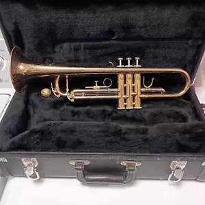 Jupiter Trumpet with mouthpiece and premium hard shell case - Picture 1 of 11