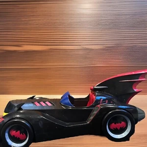 Batmobile Batman Brave and the Bold Fahrzeug Auto Spielzeug. - Bild 1 von 3
