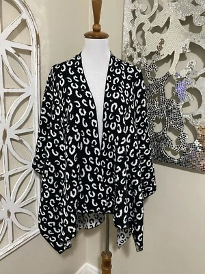 SUÉTER CAPA FRONTAL ABIERTA ESTAMPADO ANIMAL INC INTERNATIONAL CONCEPTS talla única Foto 1 de 4