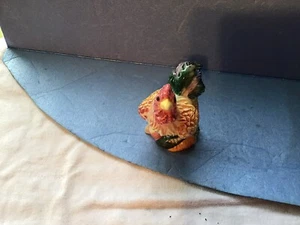ceramic chicken figurine - Picture 1 of 4