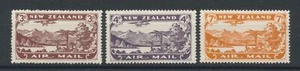 1931 NEW ZEALAND - Stanley Gibbons n. 548-50 - Laghi e Vedute - MLH* - Picture 1 of 1