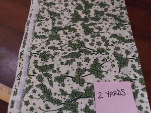 Tela acolchada de algodón JoAnns verde floral pájaros árboles 2 yardas costura - Imagen 1 de 1