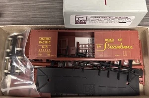C&BT Shops HO Kit 0407 1944 AAR Boxcar Union Pacific Streamliners Dbl NOS - Picture 1 of 3