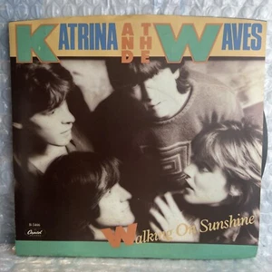 Katrina & The Waves Walking On Sunshine s/w Going B5466 7" 45rpm Vinyl (EX) - Bild 1 von 7