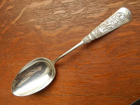 Antique 1880 Fontainbleau Gorham Sterling Silver Serving Spoon 8 1/4 inches Cover