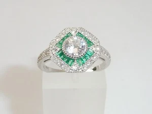 Donna Halo Design in argento sterling 925 con zaffiro bianco e smeraldo Anello - Foto 1 di 10