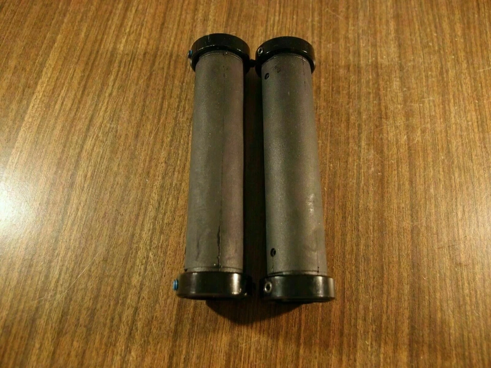 Empuñaduras de manillar Ritchey para MTB con anillos de bloqueo Foto 1 de 4