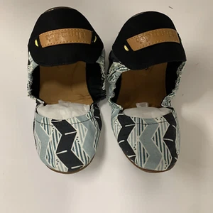 Thando’s Akonmi Noir Canvas, Black, Size 9 M US - Picture 1 of 6