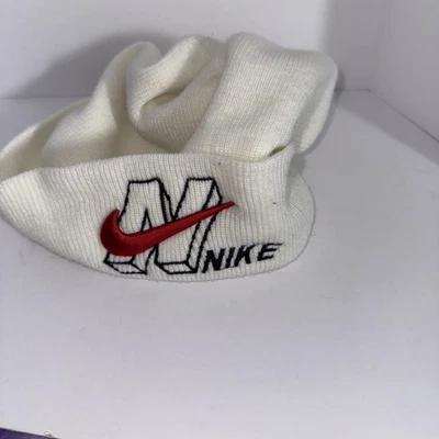 Gorro vintage Nike item colecionável - Imagem 1 de 4