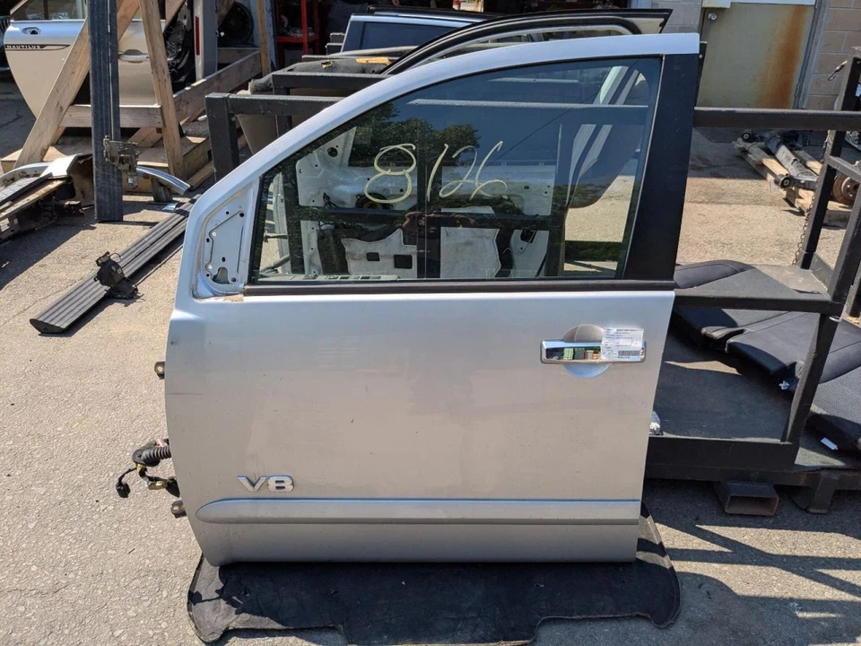 (LOCAL PICKUP ONLY) Driver Left Front Door Electric Fits 04-07 ARMADA 777683 - Imagem 1 de 4