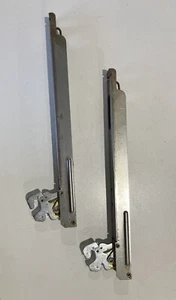 (Get 2) Frigidaire Range Oven Door Hinge 316530600 (Get 2) - Picture 1 of 1