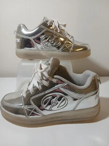 UK 3 Girls Heelys Trainers - LED Light Up Roller/ Wheels Shoes - Silver - Picture 1 of 24
