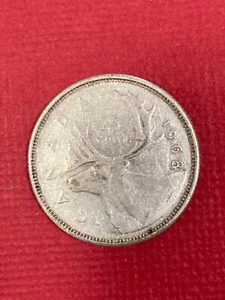 1968 Canada quarter dollar Silver Coin Circulated - Picture 1 of 2